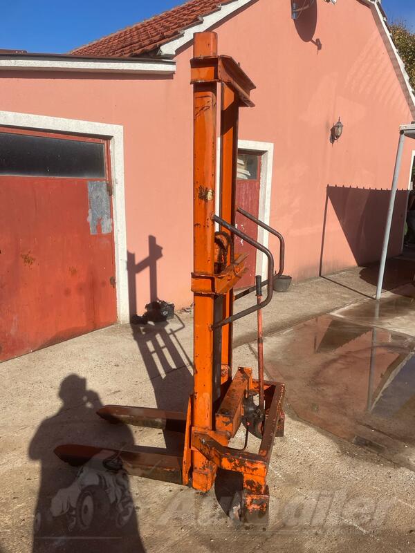 JCB - paletar