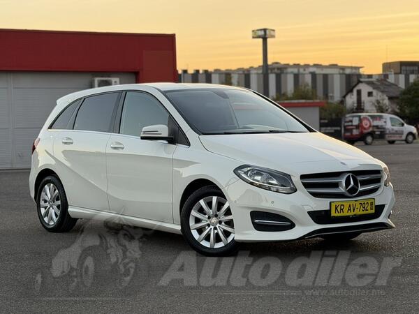 Mercedes Benz - B 200 - B200 CDI