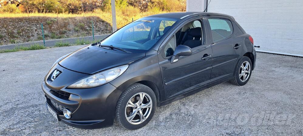 Peugeot - 207 - 1.6 HDi