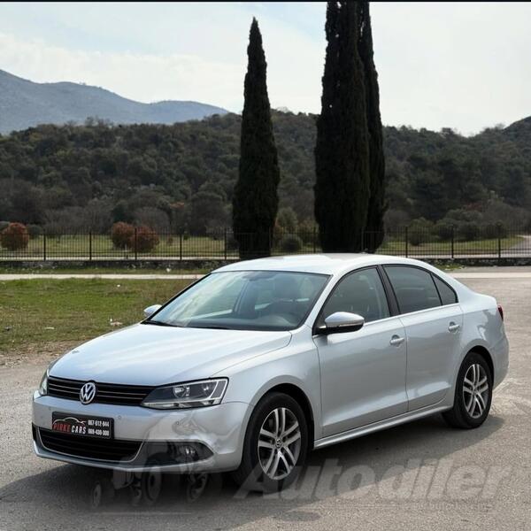 Volkswagen - Jetta - 1.6 tdi