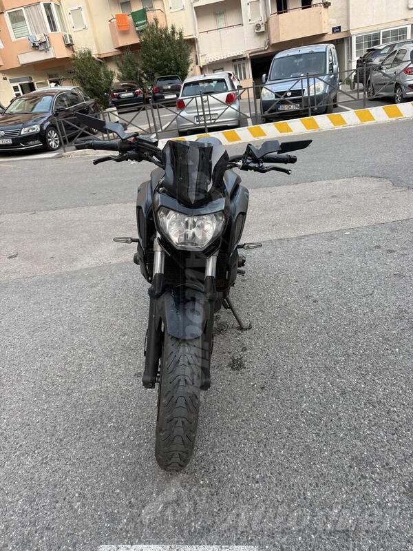 Yamaha - Mt07
