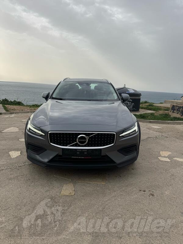 Volvo - V60 - v60 cross country