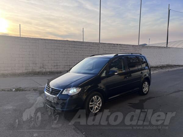 Volkswagen - Touran - 2.0 TDI