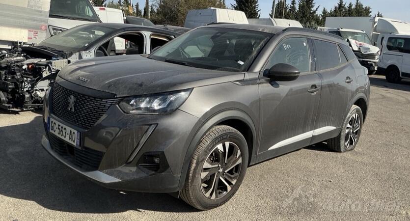 Peugeot - 2008 - Automatik-1.5HDI-Allure-10/2021