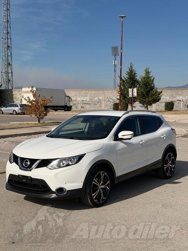 Nissan - Qashqai - 1.6
