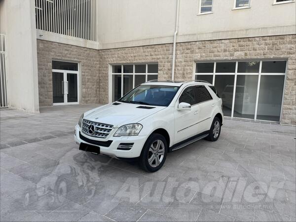 Mercedes Benz - ML 350 - CDI 4 MATIC
