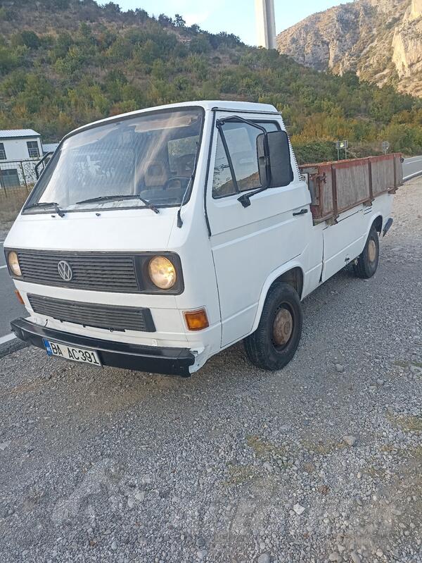 Volkswagen - T2 Caravela
