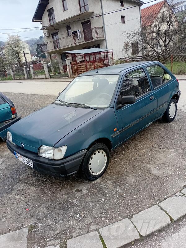 Ford - Fiesta - 1.1 benzin