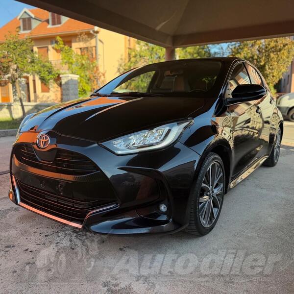 Toyota - Yaris - 1.5HYBRID/BENZIN ICONIC
