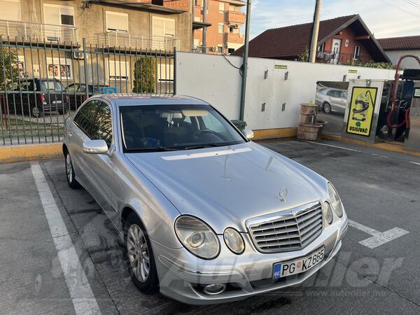 Mercedes Benz - E 200