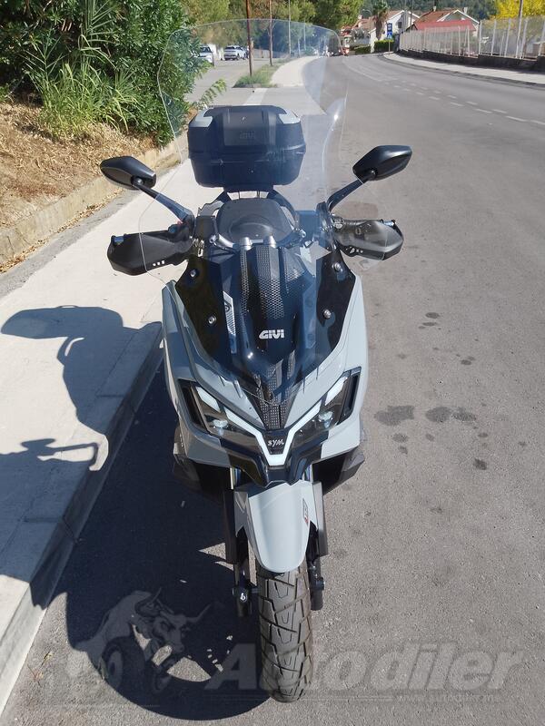 SYM - 300 adx