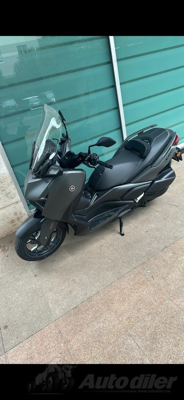 Yamaha - Xmax 300
