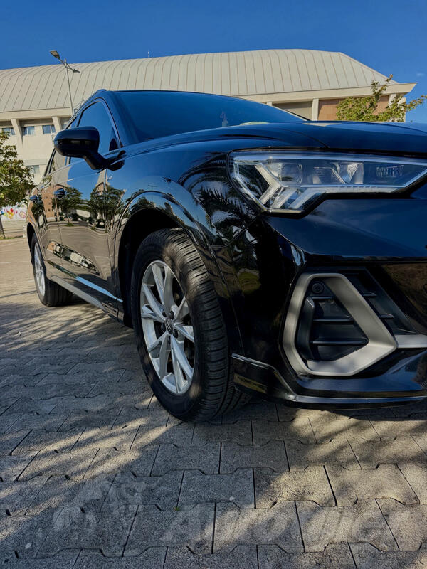 Audi - Q3