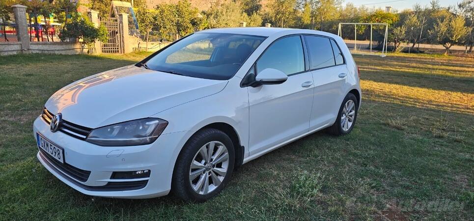Volkswagen - Golf 7 - 1.2