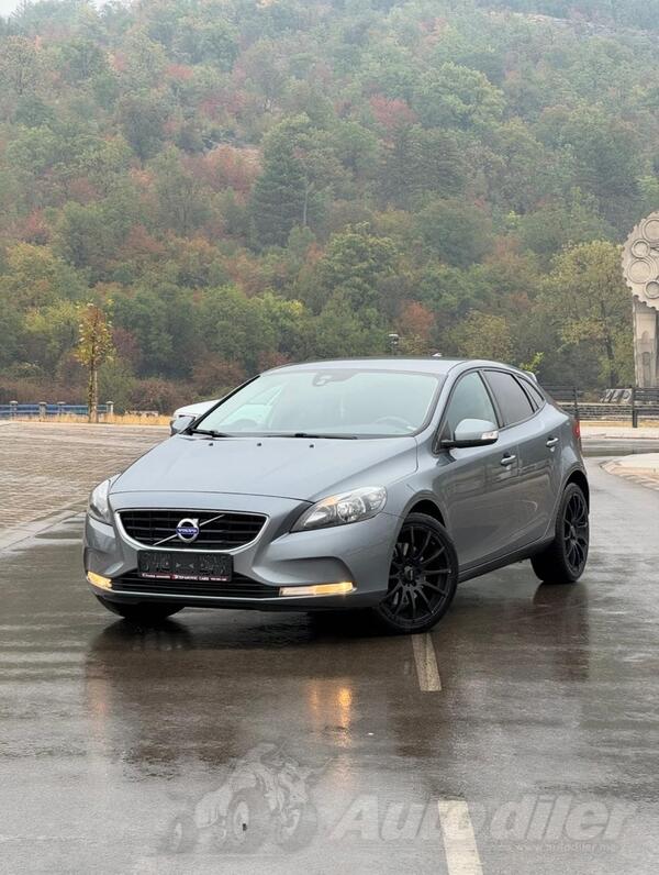 Volvo - V40 - 2.0  D 3