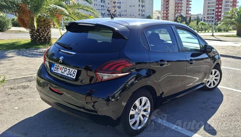 Peugeot - 208 - 1.6 HDI BLUE