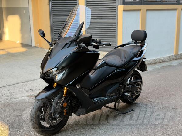 Yamaha - T Max 560