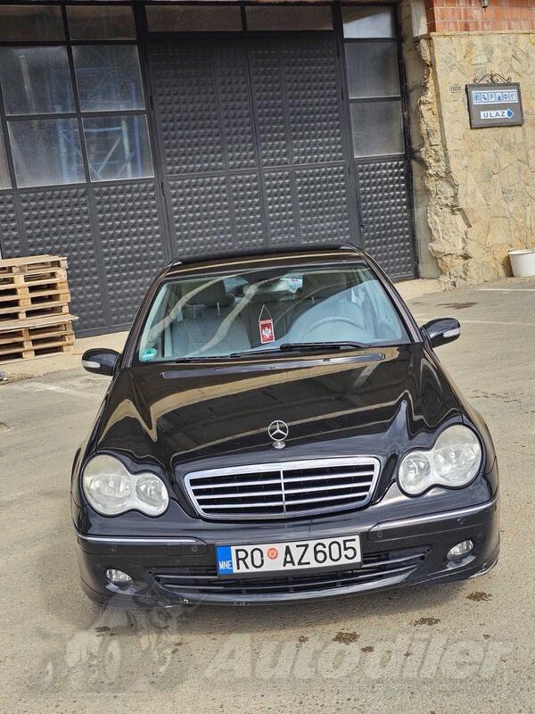 Mercedes Benz - C 220 - C220