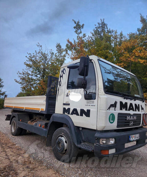 MAN - 8.180