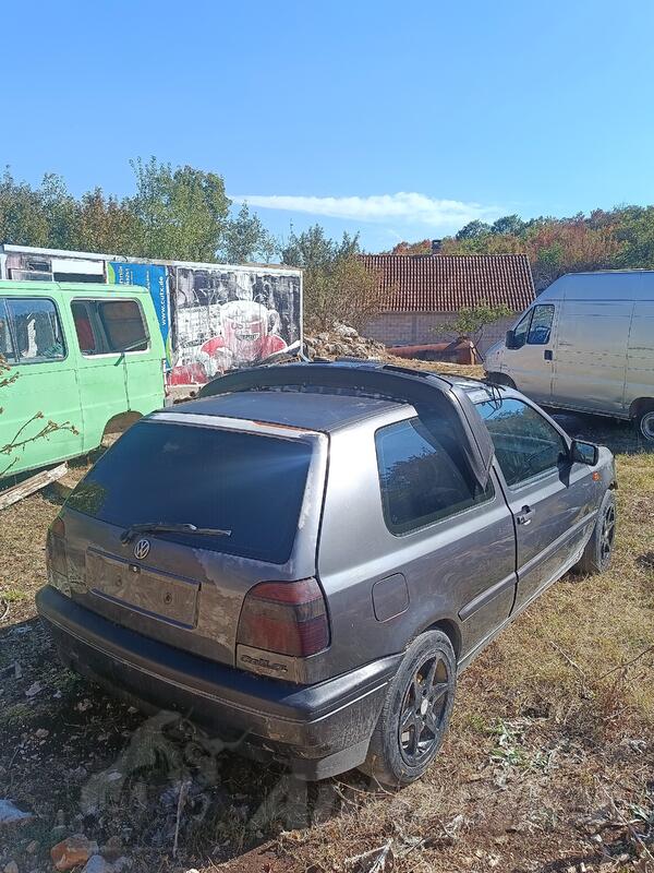 Volkswagen - Golf 3 - 1.6