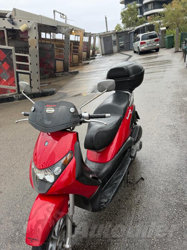 Piaggio - Beverly