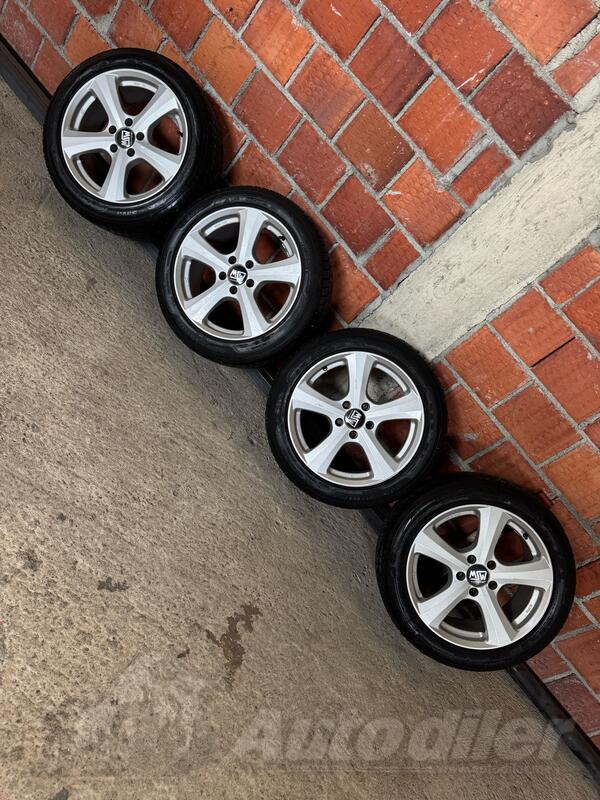 O.Z. Racing rims and sava tires