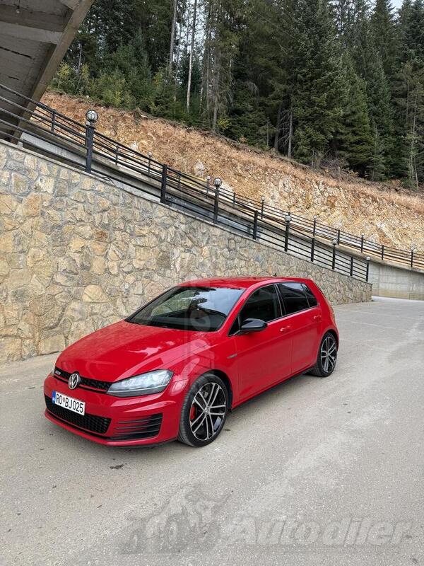 Volkswagen - Golf 7 - 2.0