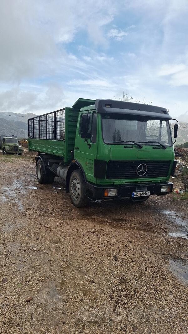 Mercedes Benz - 1217