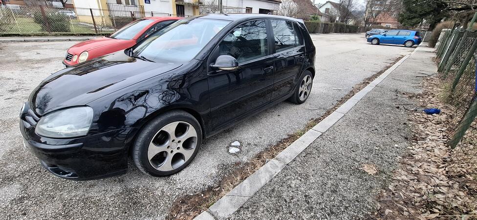 Volkswagen - Golf 5 - TDI
