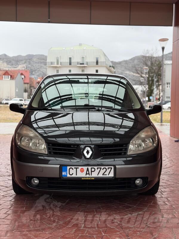 Renault - Scenic - 1.5