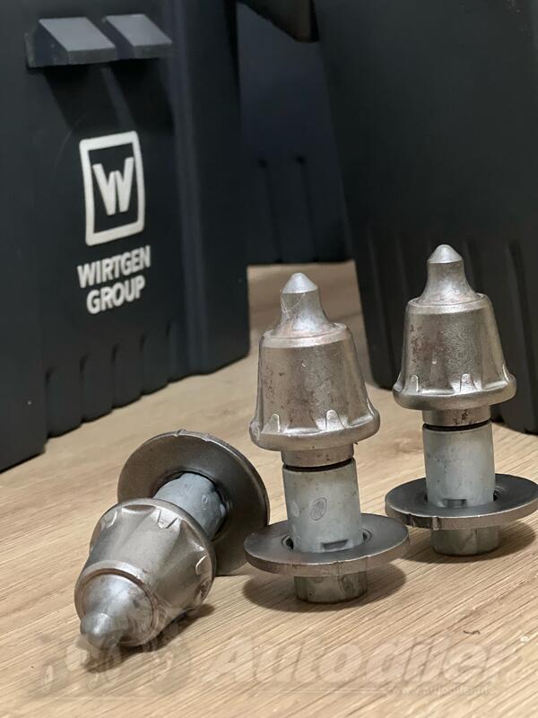 Radne mašine u djelovima