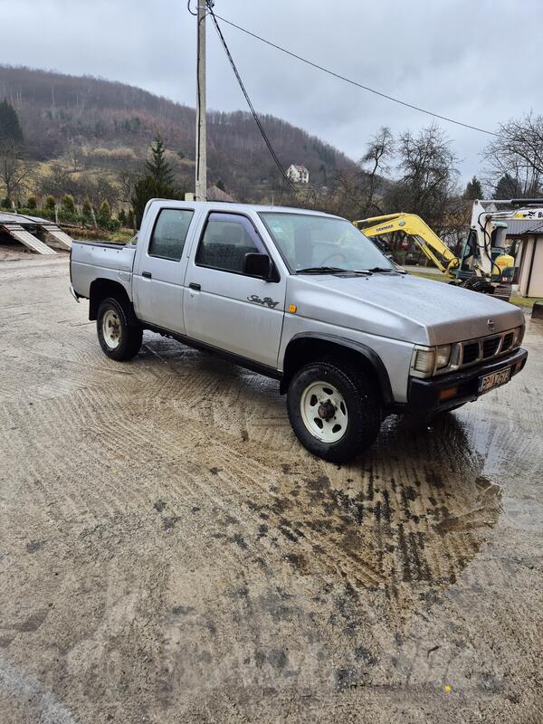 Nissan - Navara - 2.5