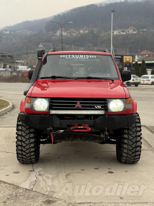 Mitsubishi - Pajero - 3.5