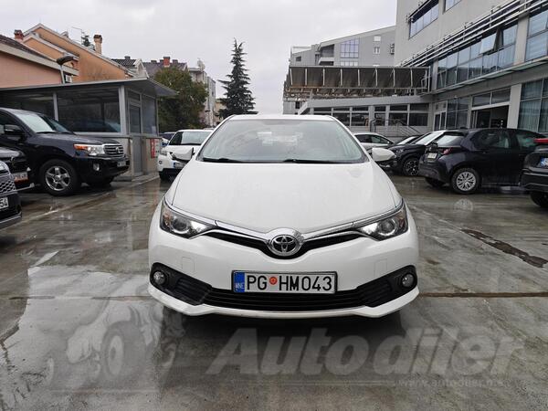 Toyota - Auris - 1.6 VVTi