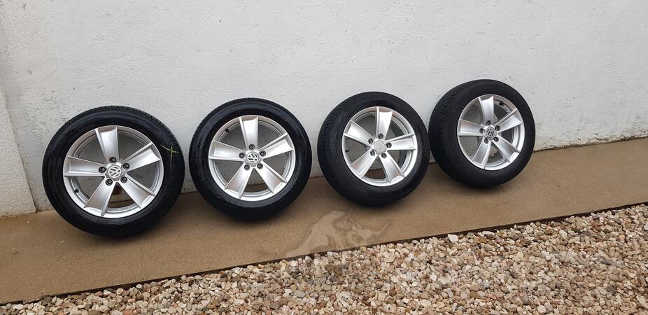 Fabričke felne i 2055516 gume