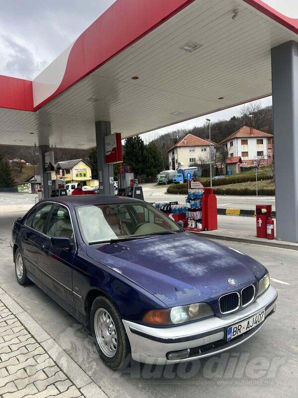 BMW - 520 - 2.0i