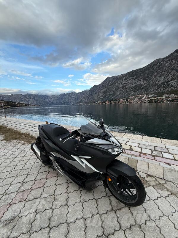 Honda - Forza 300 Limited edition NSS 300A