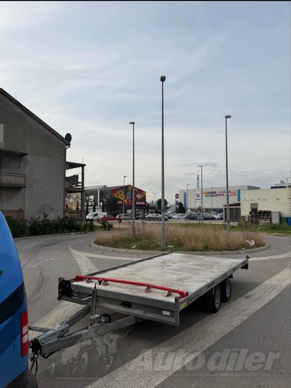 Hoffmann - prikolica