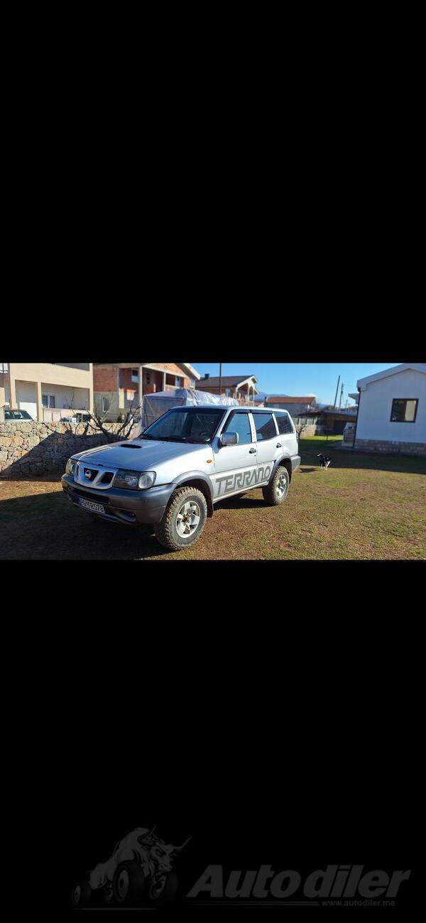 Nissan - Terrano II - 2.7