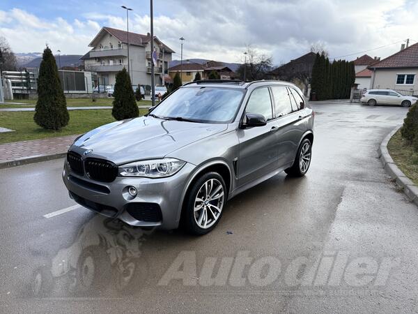 BMW - X5 - 4,4 V8 BITURBO - M PERFORMANCE "CARBON EDITION