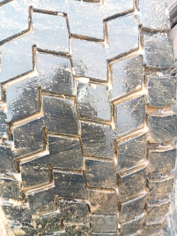 Fabričke rims and zimska tires