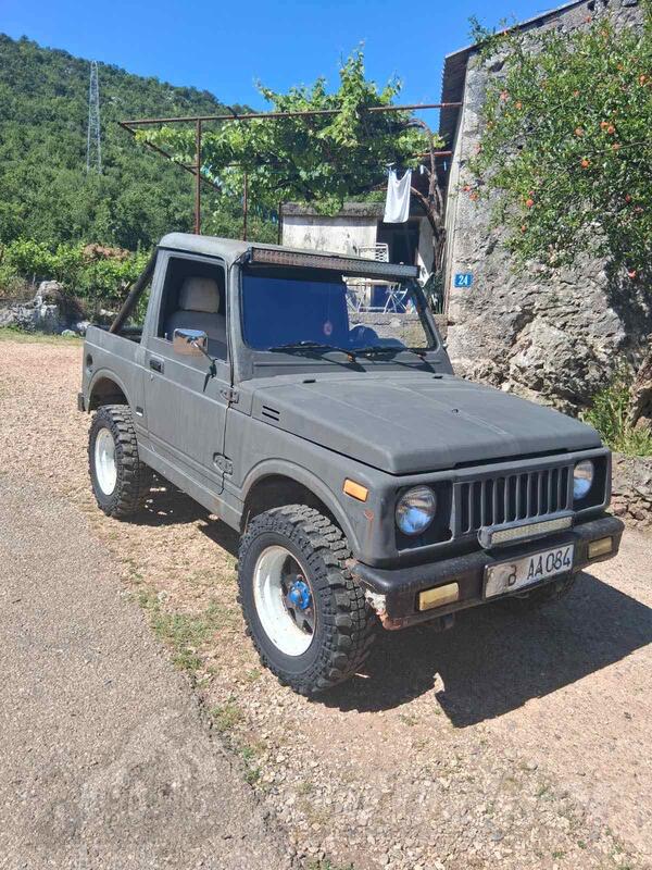 Suzuki - Samurai - 1000