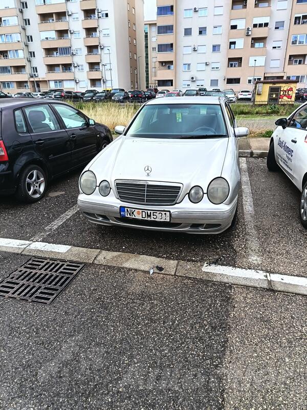 Mercedes Benz - E 220 - 2.2cdi