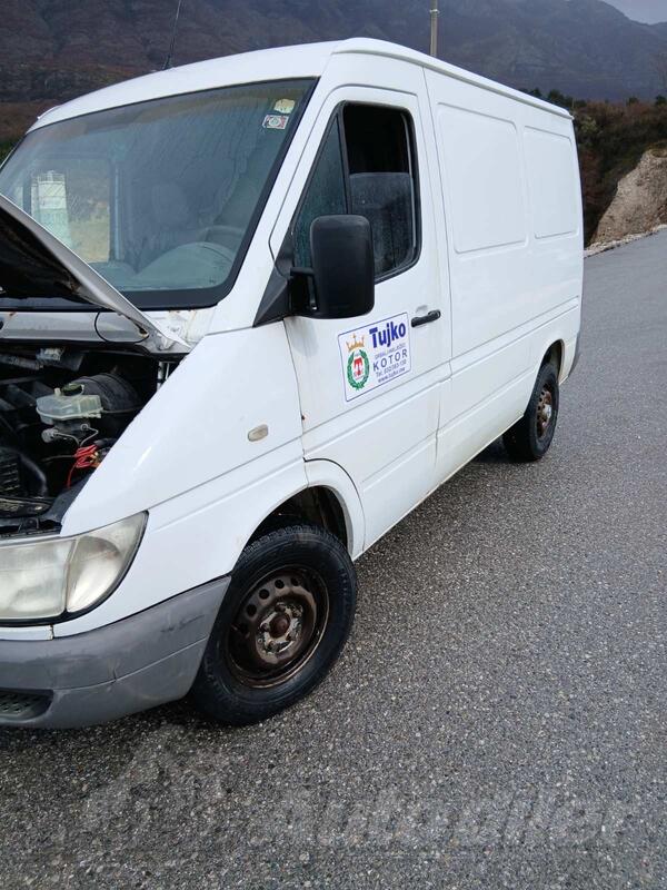 Mercedes Benz - Sprinter 211