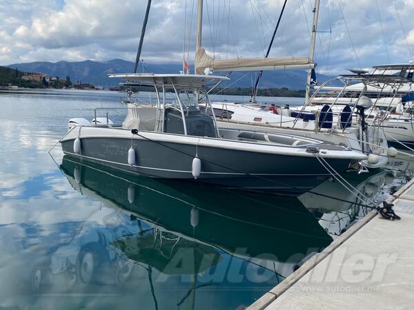 Boston whaler - 320 Outrange