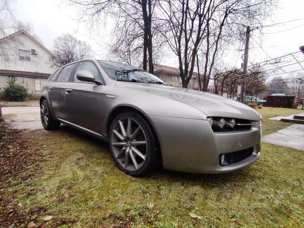 Alfa Romeo - 159 - 1.9 110kw