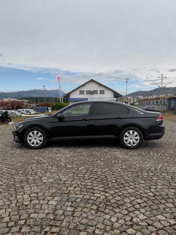 Volkswagen - Passat - 1.6