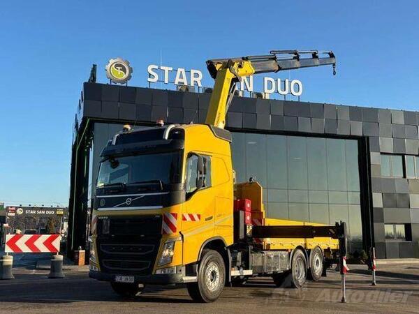Volvo - FH 500 6x2 PALFINGER PK 34002 SH Kran kamion s ravnom platformom / STR-0554