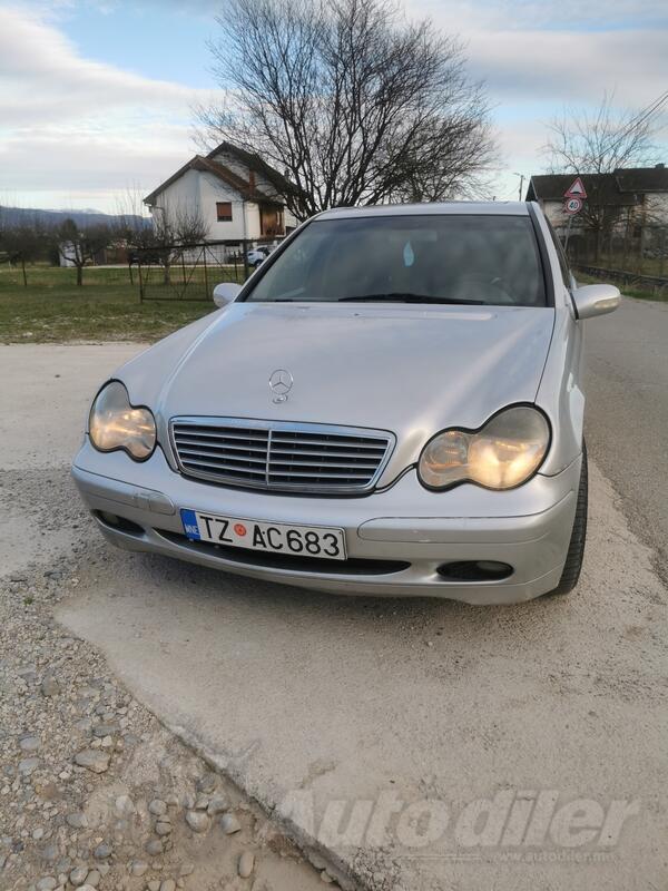 Mercedes Benz - C 220