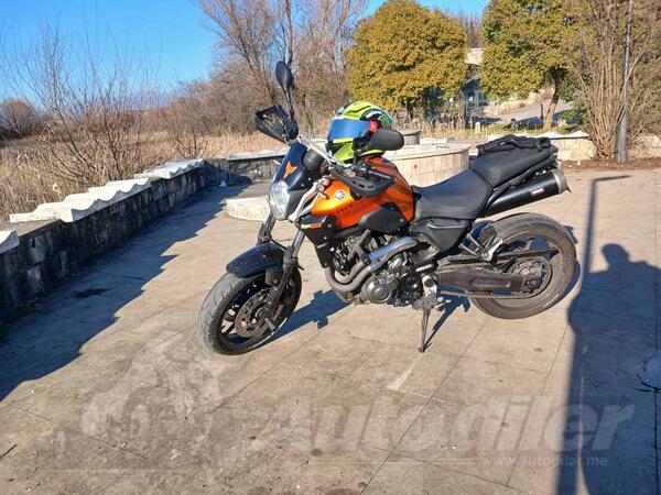 Yamaha - MT 03